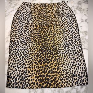 Dolce & Gabbana Leopard Print Pencil Skirt
